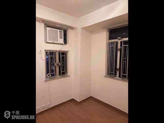 Kennedy Town - Pearl Court 22