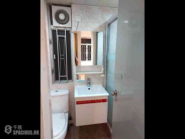Kennedy Town - Pearl Court 23