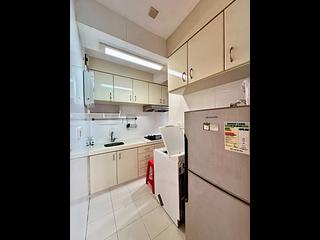 Kennedy Town - Pearl Court 09