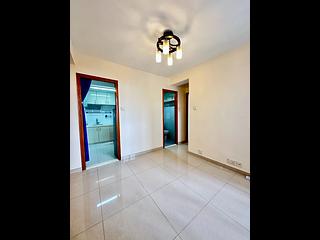 Kennedy Town - Pearl Court 06