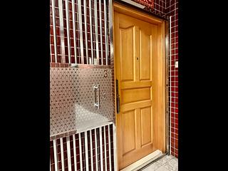 Kennedy Town - Pearl Court 16