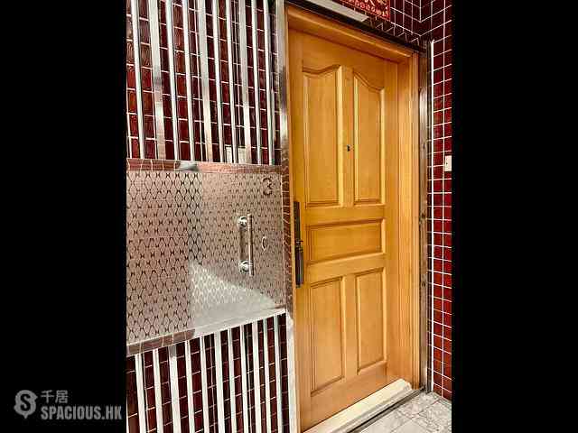 Kennedy Town - Pearl Court 16