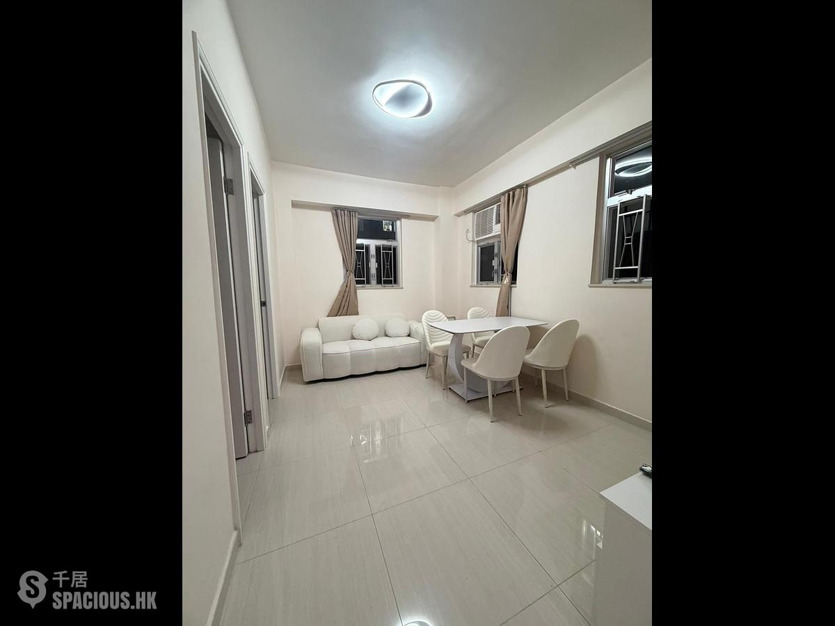 Wan Chai - On On Mansion 01