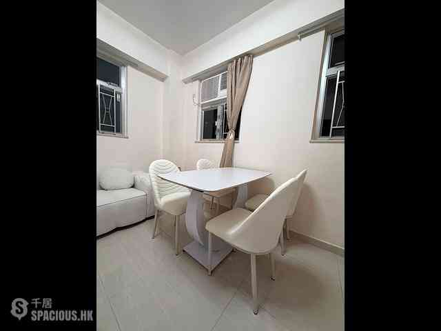 Wan Chai - On On Mansion 05
