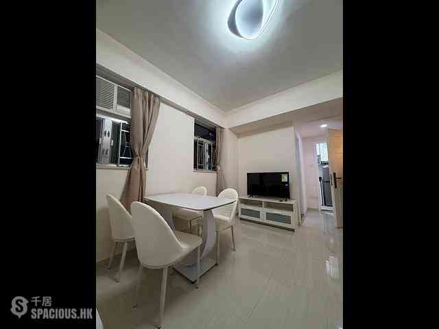 Wan Chai - On On Mansion 02