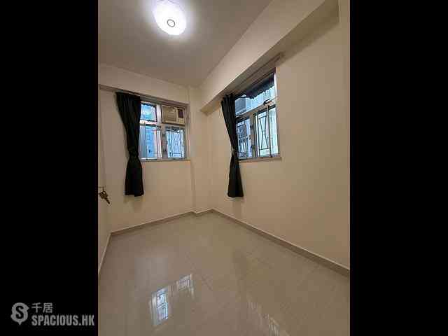 Wan Chai - On On Mansion 07