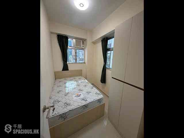 Wan Chai - On On Mansion 11