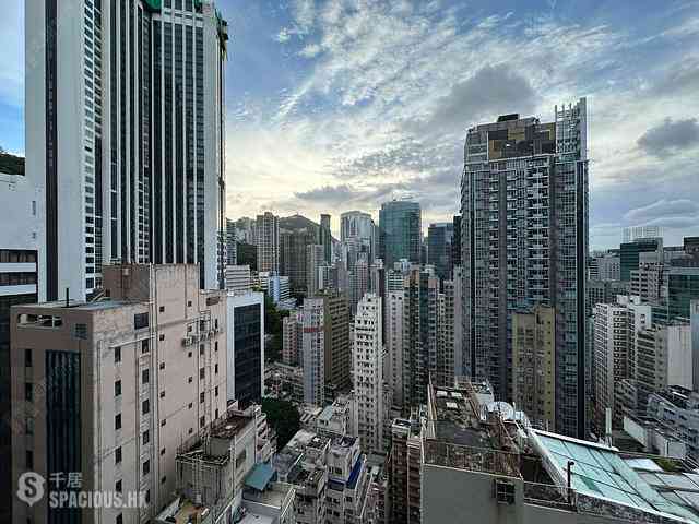 Wan Chai - The Avenue 03