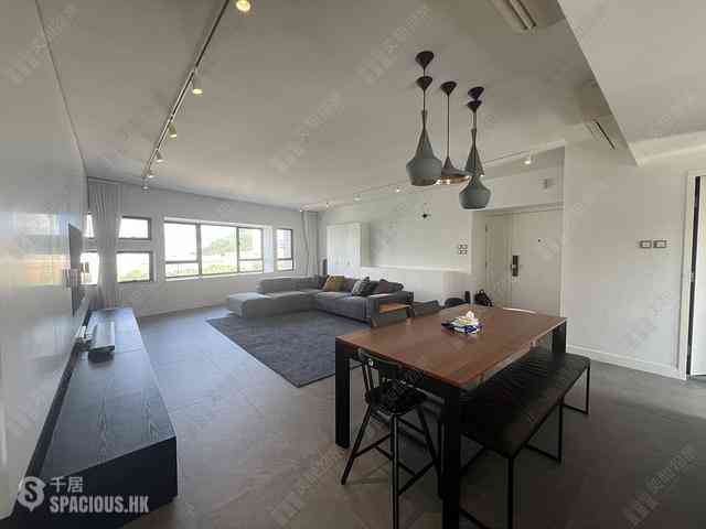Mid Levels Central - Birchwood Place 01