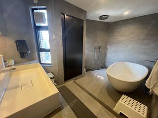 Mid Levels Central - Birchwood Place 04