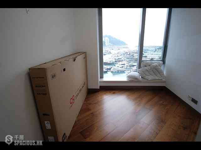 Ap Lei Chau - Marina South 04