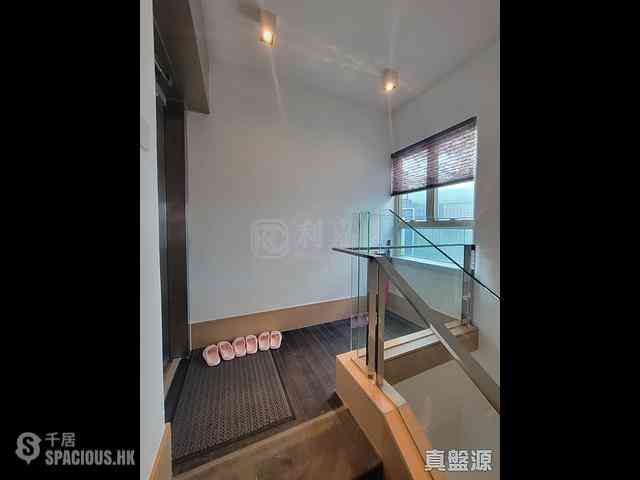 Tai Kok Tsui - Shining Heights 11