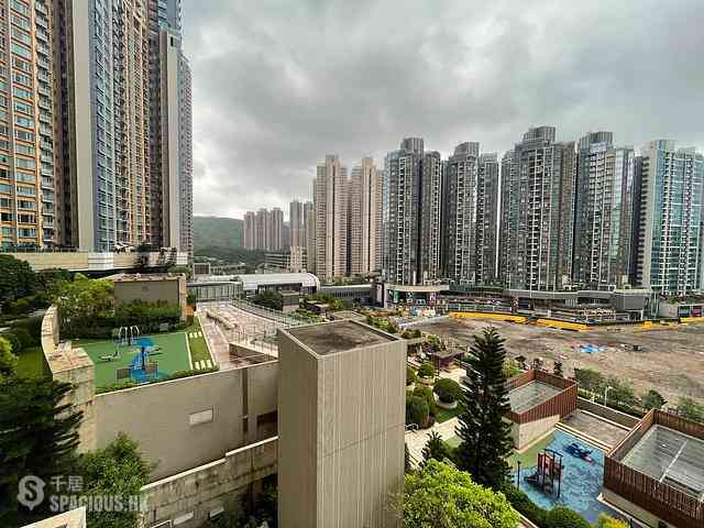 Tseung Kwan O - The Wings II 02