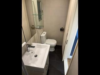 Causeway Bay - Bay View Mansion Block A 04