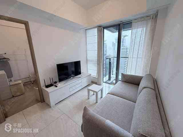 Sai Ying Pun - King's Hill 03