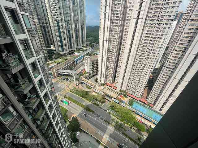 Tseung Kwan O - The Wings II 02