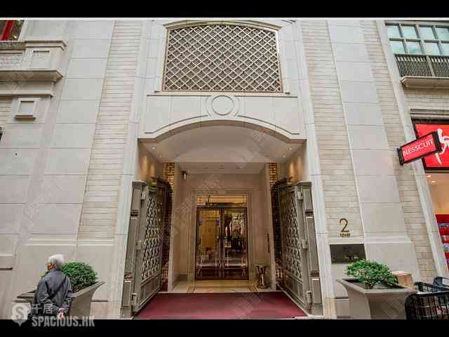 Wan Chai - The Avenue Phase 2 Block 2 07