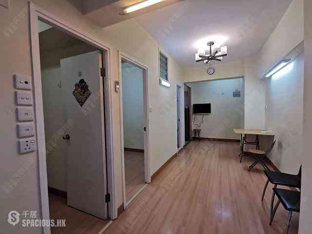 Wan Chai - Ying King Building (Mansion) 02