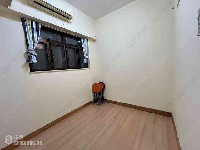 Wan Chai - Ying King Building (Mansion) 03