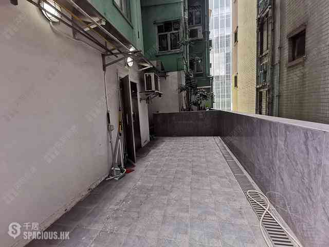 Wan Chai - Ying King Building (Mansion) 06
