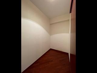 Wan Chai - The Avenue Phase 1 Block 5 02