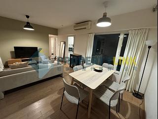 Soho - Centrestage 03