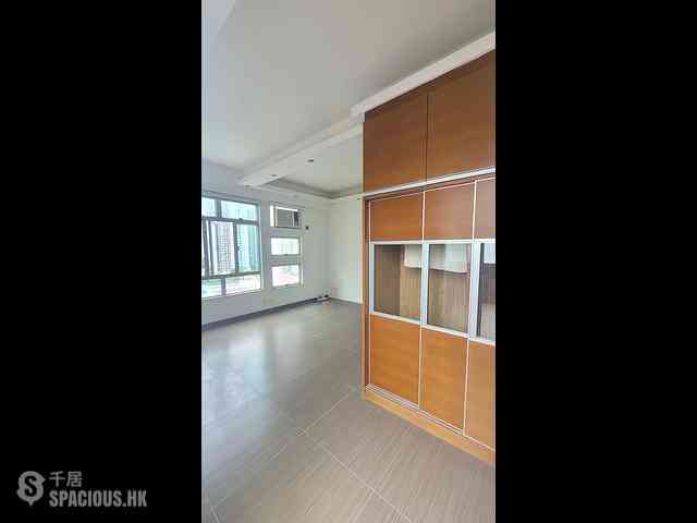 Sai Wan Ho - Lee Ga Building 07