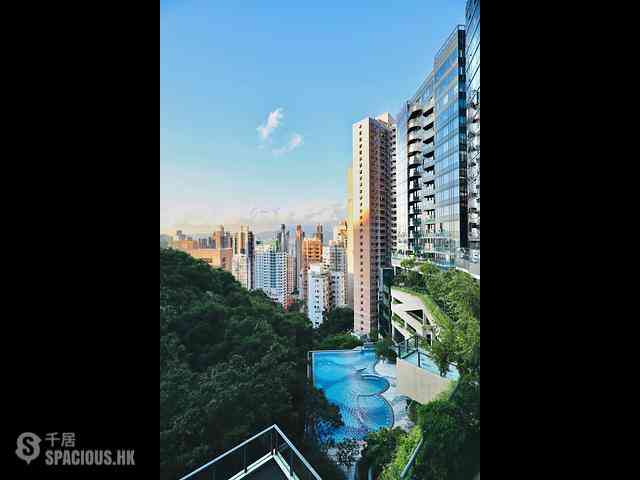 Mid Levels West - University Heights 06