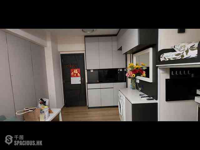 Prince Edward - Kam Tong Building 02