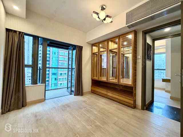 Soho - Centrepoint 04