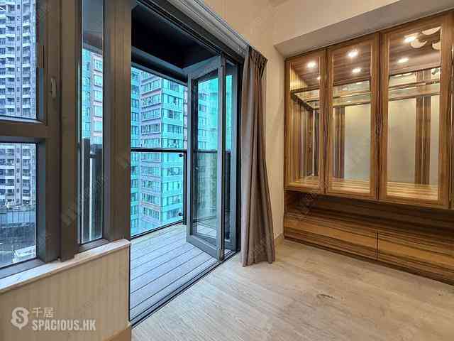 Soho - Centrepoint 05