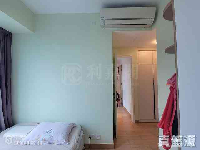 Tseung Kwan O - Savannah Block 1 06