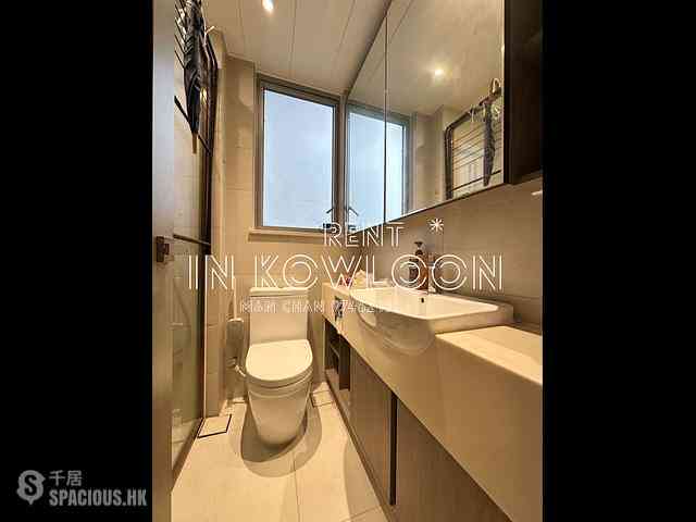 Tai Kok Tsui - L・Living 23 09