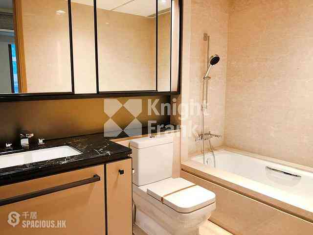 Mid Levels Central - 3, MacDonnell Road 06