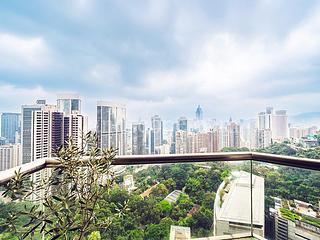 東半山 - 寶雲閣 02