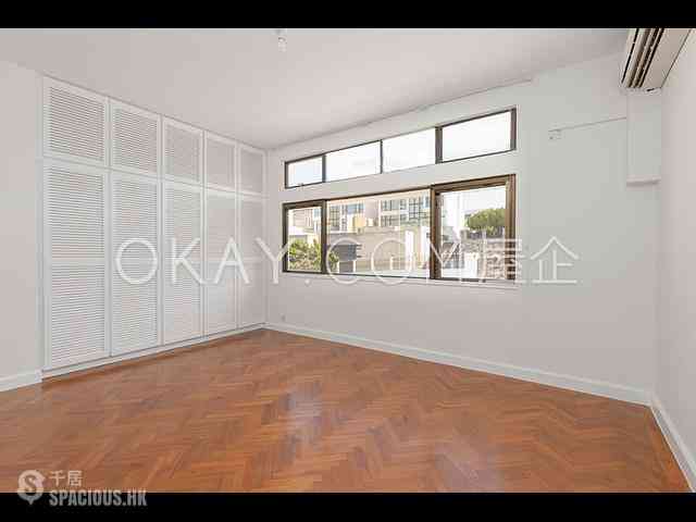 Chung Hom Kok - Coral Villas 11