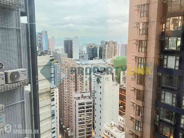 Soho - Centrestage 18