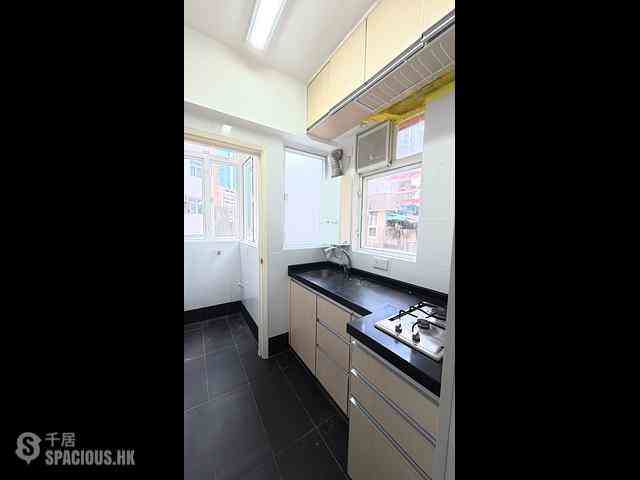 Causeway Bay - Hon Man Mansion 06