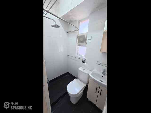 Causeway Bay - Hon Man Mansion 07
