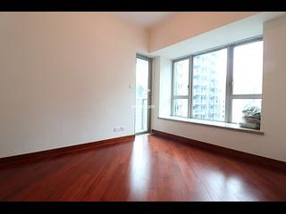 Wan Chai - The Avenue Phase 1 03