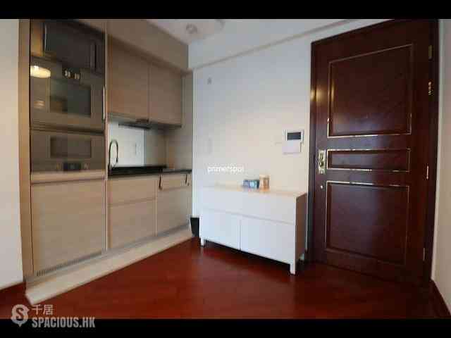 Wan Chai - The Avenue Phase 1 05