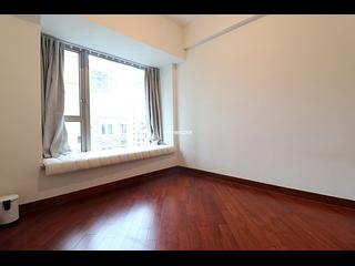 Wan Chai - The Avenue Phase 1 06