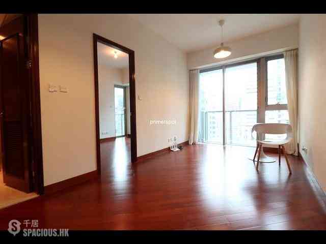Wan Chai - The Avenue Phase 1 08