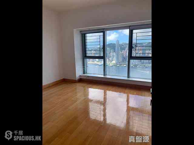 West Kowloon - The Harbourside 02