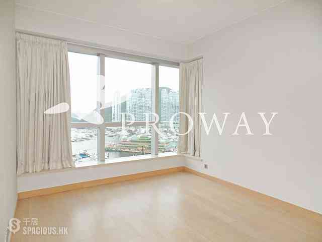 Wong Chuk Hang - Marinella 01