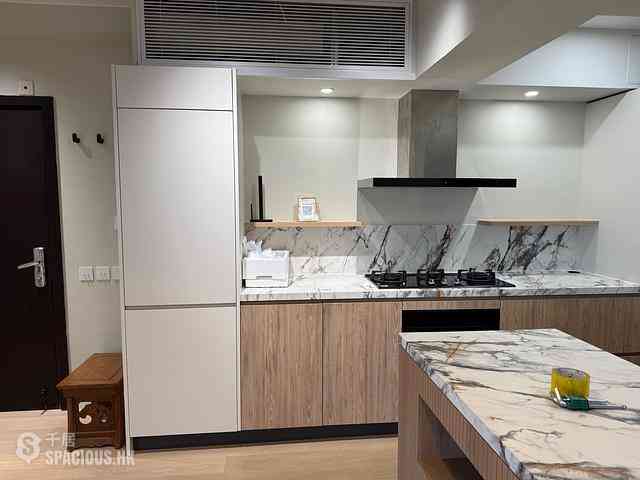Soho - Centrestage Block 2 02