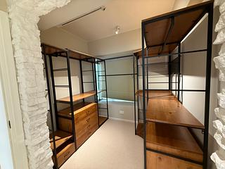 Soho - Centrestage Block 2 05