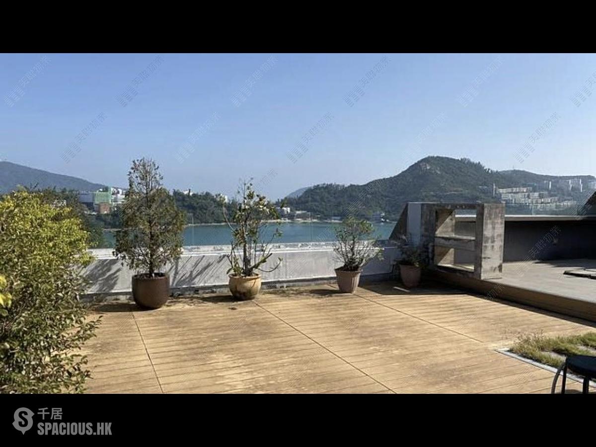 Chung Hom Kok - Cypresswaver Villas 01