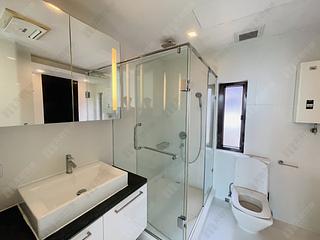 Chung Hom Kok - Cypresswaver Villas 06