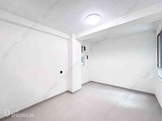 Wan Chai - Phoenix Court 07
